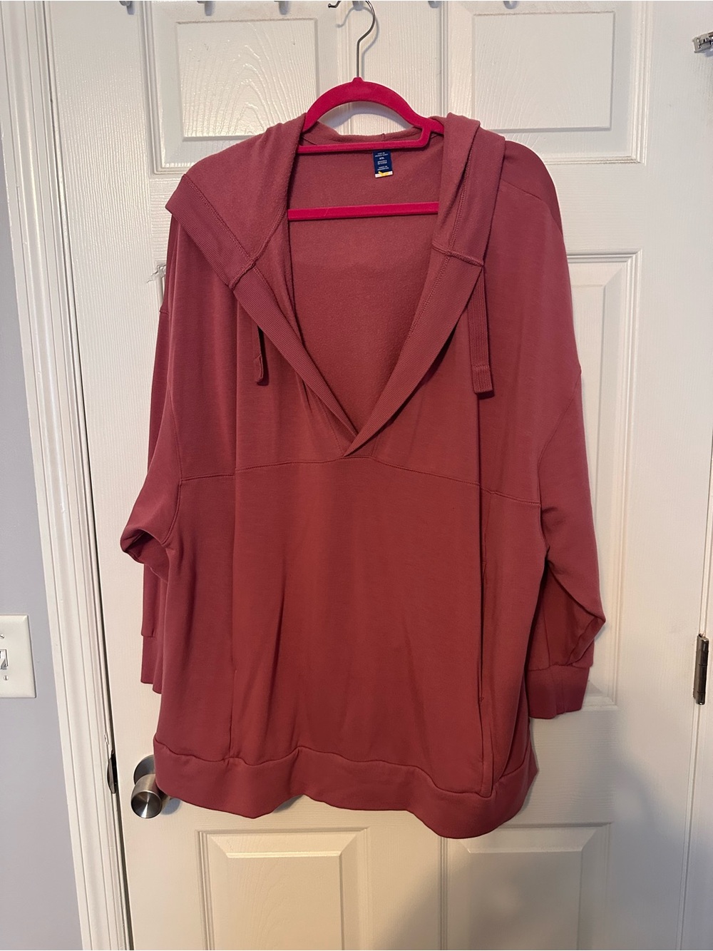 Old Navy Hooded Pullover Sweatshirt in Dusty Rose